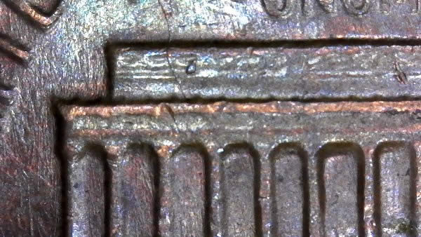 1982-P-Lincoln-Cent-With-Die-Crack-And-Retained-Interior-Die-Break